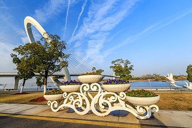 《使命召唤17》及《战区》第六赛季游玩预告发布 摧毁的佛丹斯科